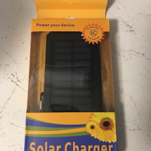 POWERFUL USB Portable Charger,Solar PowerBank,Cell Phone,Laptop, FLASHlight - Picture 2 of 8